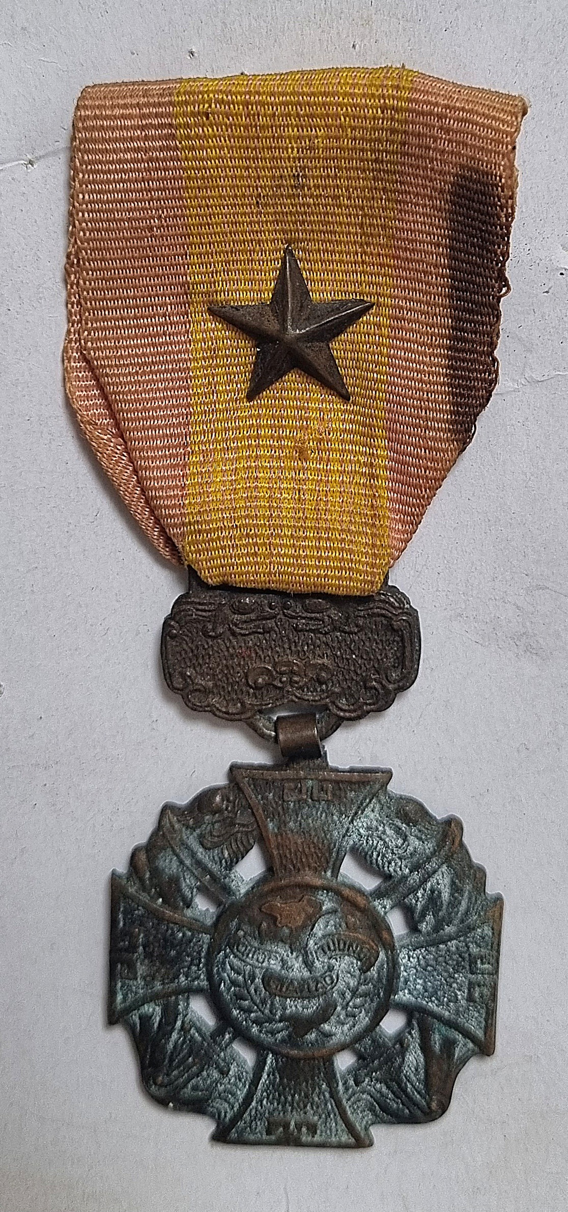 Republic of Vietnam Gallantry Cross medal